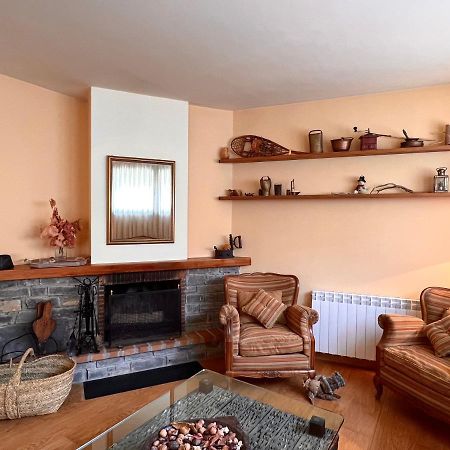 Apartament De La Vall Ferrera - L'Amfitriona Areu Dış mekan fotoğraf