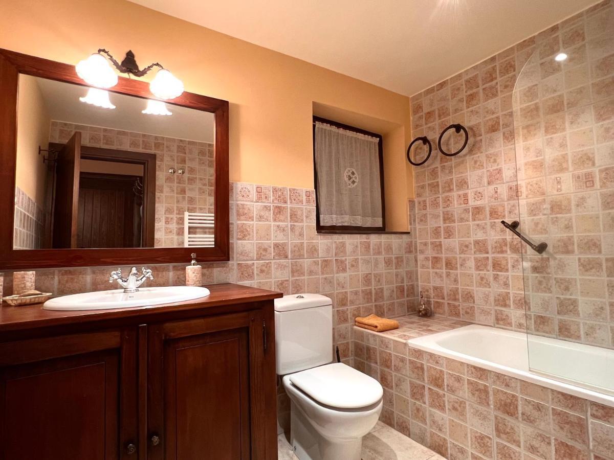 Apartament De La Vall Ferrera - L'Amfitriona Areu Dış mekan fotoğraf