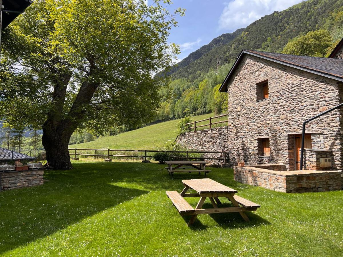 Apartament De La Vall Ferrera - L'Amfitriona Areu Dış mekan fotoğraf