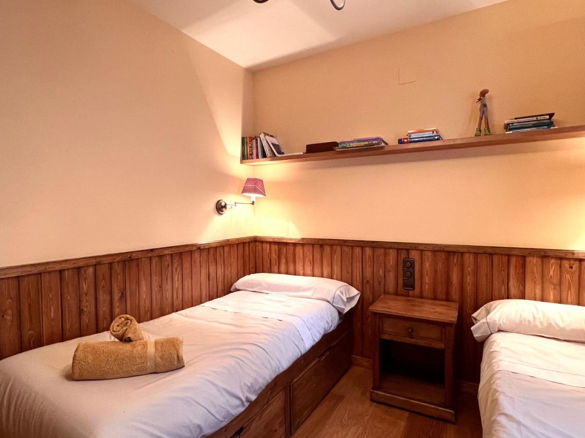 Apartament De La Vall Ferrera - L'Amfitriona Areu Dış mekan fotoğraf