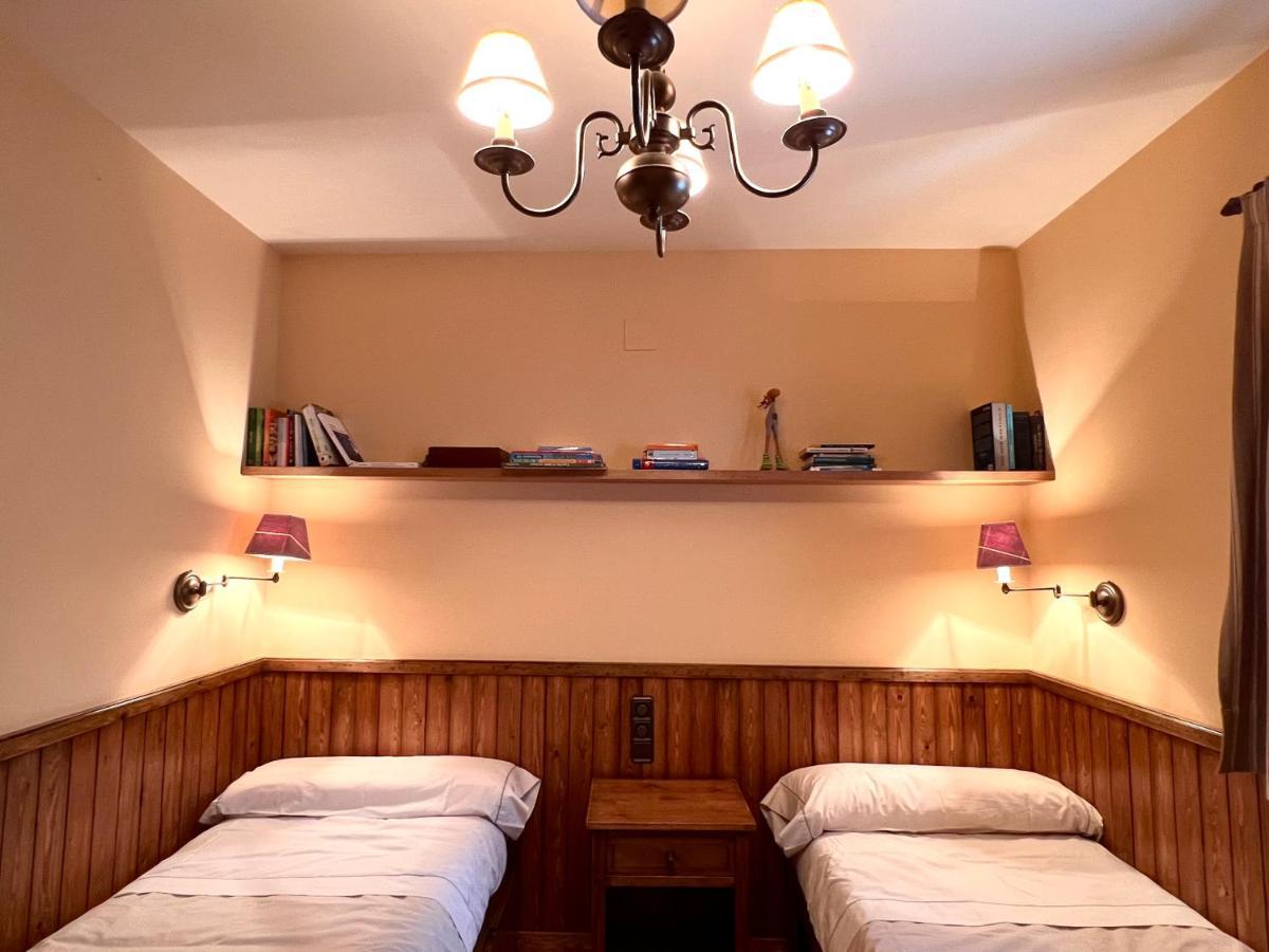 Apartament De La Vall Ferrera - L'Amfitriona Areu Dış mekan fotoğraf